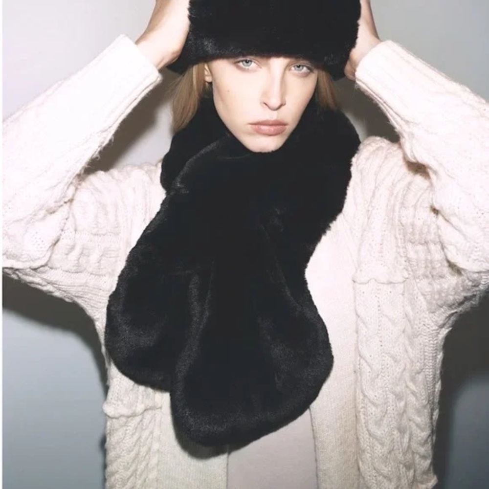 zara black faux fur scarf